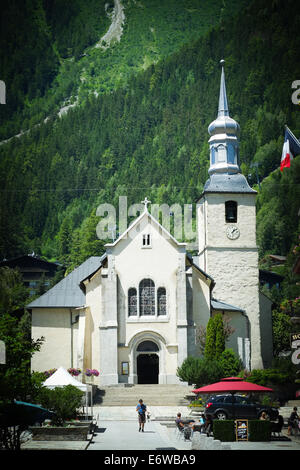 L'église Saint-Michel de Chamonix, centre de Chamonix, France, l'été Banque D'Images