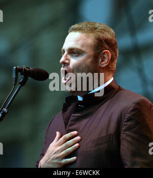 Prostejov, République tchèque. 31 août, 2014. Ténor Maltais Joseph Calleja effectue lors de concert en plein air à l'intérieur de l'Hana Opera Festival, Prostejov, République tchèque, le 31 août 2014. Credit : Vladislav Galgonek/CTK/Alamy Live News Banque D'Images