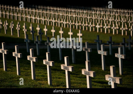 Verdun WW1 site de bataille, Verdun-sur-Meuse, France. Mars 2014 vu ici : Le cimetiere de Faubourg Pave, les militaires cemete Banque D'Images