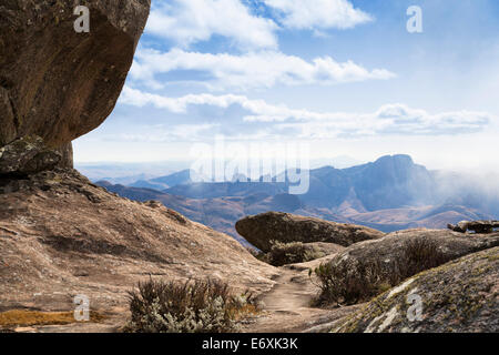 Les formations rocheuses en montagne de l'Andringitra, Parc National d'Andringitra, Madagascar, Afrique du Sud Banque D'Images