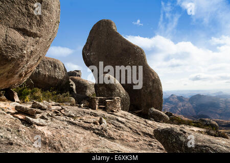 Les formations rocheuses en montagne de l'Andringitra, Parc National d'Andringitra, Madagascar, Afrique du Sud Banque D'Images