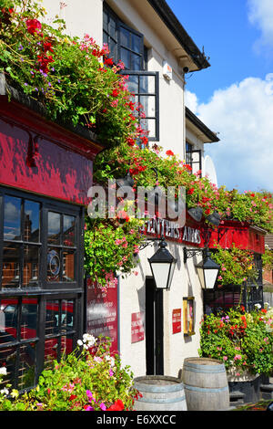 Les charpentiers Pub, Upper Village Road, Sunninghill, Berkshire, Angleterre, Royaume-Uni Banque D'Images