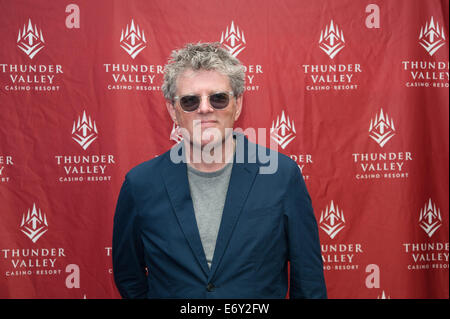 Le musicien Tom Bailey de Thompson Twins joue sur la scène à l'appui de Retro Futuro Tour avec Howard Jones le 31 août 2014 Banque D'Images