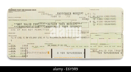 Billet Passager avion réception isolé sur fond blanc. Banque D'Images