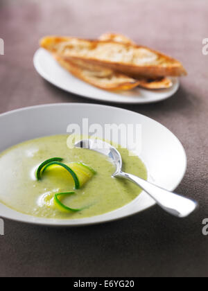 Soupe crème de courgettes Banque D'Images