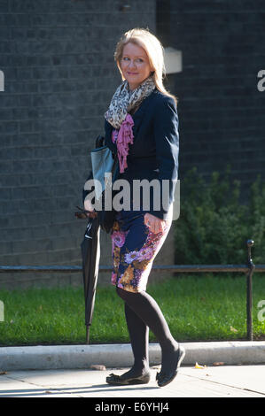 Londres, Royaume-Uni. 2e Septembre, 2014. Ministre de l'emploi et des handicaps Esther Mcvey arrive pour une réunion du Cabinet, au 10 Downing Street, le mardi 2 septembre 2014. Credit : Heloise/Alamy Live News Banque D'Images