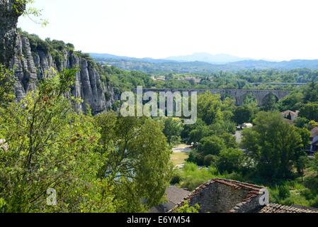 L'Ardèche à Vogüé Banque D'Images