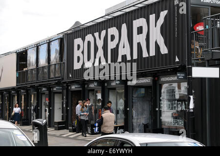 Une fenêtre pop-up mall situé au coeur de l'Est de Londres. Banque D'Images