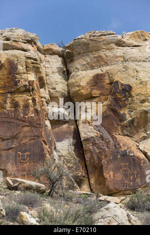 USA, Utah, Dinosaur National Monument, McKee, pétroglyphes printemps Style Fremont, AD 700 - AD 1200 Banque D'Images