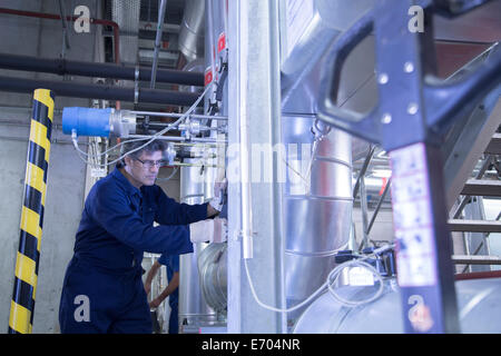 Ingénieur au power station Banque D'Images