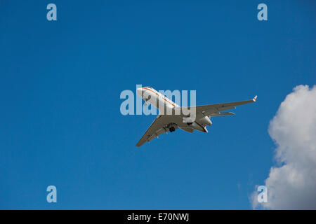 Un Bombardier Global 5000 de la Mission de l'air spécial du ministère de la Défense, FlBschftBMVg, Allemagne Banque D'Images