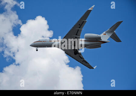 Un Bombardier Global 5000 de la Mission de l'air spécial du ministère de la Défense, FlBschftBMVg, Allemagne Banque D'Images