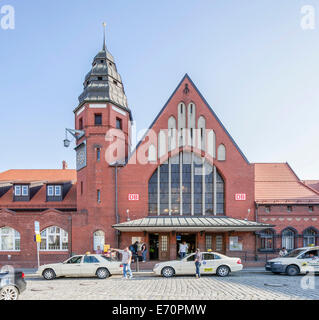 La gare centrale, à Stralsund, Mecklembourg-Poméranie-Occidentale, Allemagne Banque D'Images