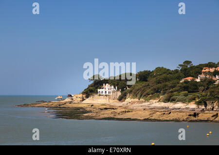 Presqu'île de Saint Palais Cove Carrelet avec cabine de pêche sur pilotis. Banque D'Images