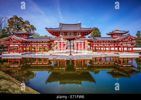 Kyoto, Japon à Temple Byodo-in et le jardin. Banque D'Images