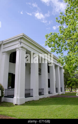USA, Ohio, Marengo Comté, Demopolis. Bluff Hall, maison et musée historique antebellum, ch. 1832. De style néo-grec. Banque D'Images