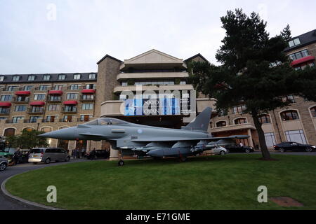 Newport, Pays de Galles, Royaume-Uni. 3 Septembre, 2014. Sur la photo : Un avion militaire en face de l'hôtel Celtic Manor, le principal lieu d'exposition pour le sommet de l'OTAN. Re : Sommet de l'OTAN, Celtic Manor près de Newport, Pays de Galles UK : Crédit D Legakis/Alamy Live News Banque D'Images