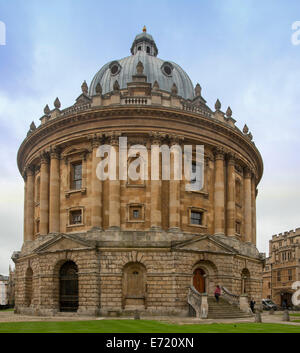 18e siècle circulaire unique bâtiment néo-classique - Radcliffe Camera, bibliothèque scientifique / Bodleian Library building en anglais ville d'Oxford Banque D'Images