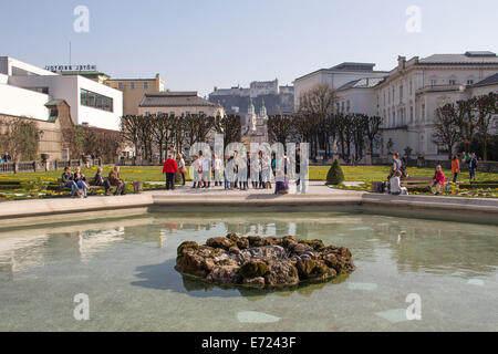 Autriche : Palais Mirabell et ses jardins à Salzbourg. Photo du 29 mars 2014. Banque D'Images