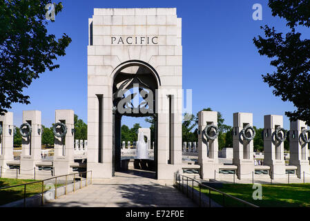 USA, Washington DC, National Mall, Memorial de la Seconde Guerre mondiale 2 Le sud de l'arc triomphal. Banque D'Images