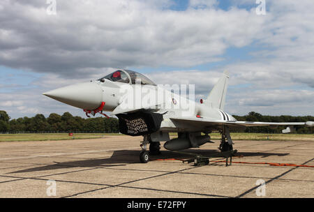 L'Eurofighter est stationné sur le tarmac de l'aéroport Bigging Hill Banque D'Images