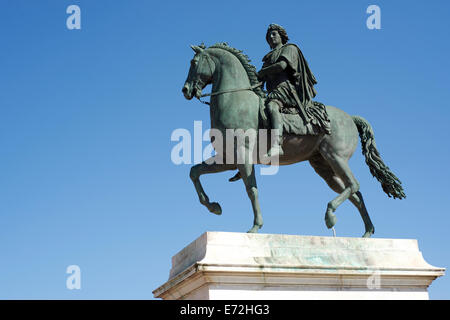 Statue du Roi Louis XIV à cheval qui est à la Place Bellecour à Lyon, France Banque D'Images