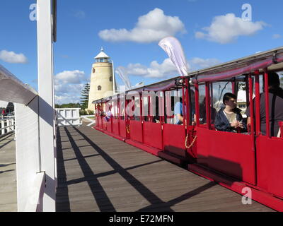 Sur les wagons de train, dans l'ouest de l'Australie Busselton Jetty Banque D'Images