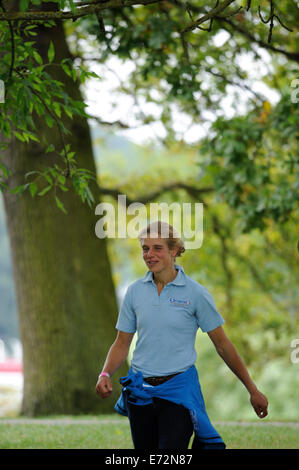 Burghley House, Stamford, Lincolnshire, Royaume-Uni . 06Th Nov, 2014. Izzy Taylor au 2014 Land Rover Burghley Horse Trials a tenu à Burghley House, Stamford, Lincolnshire : Jonathan Clarke/Alamy Live News Banque D'Images