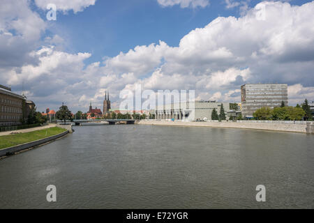 Wroclaw Oder vu du pont Grunwaldzki Banque D'Images