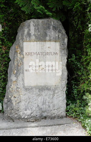 Crématorium Memorial au camp de concentration de Dachau, Munich, Bavière, Allemagne Banque D'Images