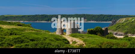 Pennard (Penmaen) château château surplombant les falaises Trois Bay, Gower, Pays de Galles, Royaume-Uni, Europe Banque D'Images