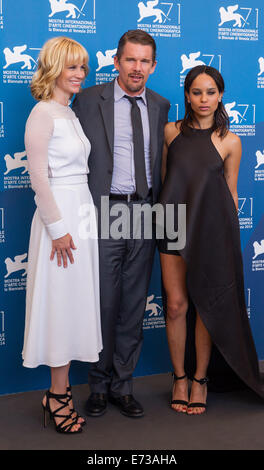 JANUARY JONES ETHAN HAWKE ZOE KRAVITZ BON TUER. PHOTOCALL. 71E FESTIVAL DU FILM DE VENISE LIDO Venise ITALIE 05 Septembre 2014 Banque D'Images