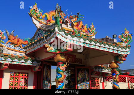 Porte d'Hainan Temple, Nathon Ville, l'île de Koh Samui, Thaïlande, Asie du Sud-Est, Asie Banque D'Images