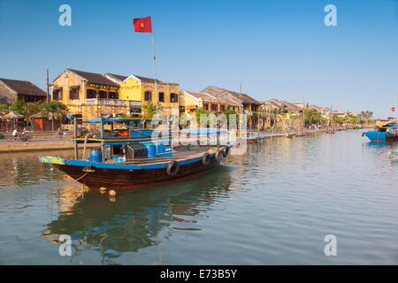 Bateaux sur la rivière Thu Bon, Hoi An, UNESCO World Heritage Site, Quang Nam, Vietnam, Indochine, Asie du Sud-Est, l'Asie Banque D'Images