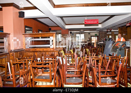 Le Kingsway FARM INN est un pub / restaurant administré par Greene King le long de Kings Cross Road à Dundee, Royaume-Uni Banque D'Images