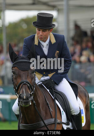 Stamford, Lincs, Royaume-Uni. Le 4 septembre, 2014. Sam Griffiths et moments heureux - Burghley House, Stamford, UK - la phase de dressage, Land Rover Burghley Horse Trials, 4 septembre 2014. Credit : Nico Morgan/Alamy Live News Banque D'Images