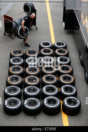 Monza, Italie. 5 Septembre, 2014. Sport Automobile : Championnat du Monde de Formule 1 de la FIA 2014, Grand Prix d'Italie, Pirelli, Pneu, pneus, pneu, pneumatiques, Roues, roues, Reifen, Rad, fonction : dpa Crédit photo alliance/Alamy Live News Banque D'Images