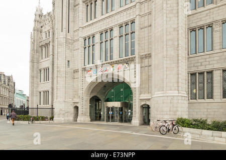 MARISCHAL COLLEGE BUILDING ABERDEEN L'ENTRÉE PRINCIPALE DE BLASONS Banque D'Images