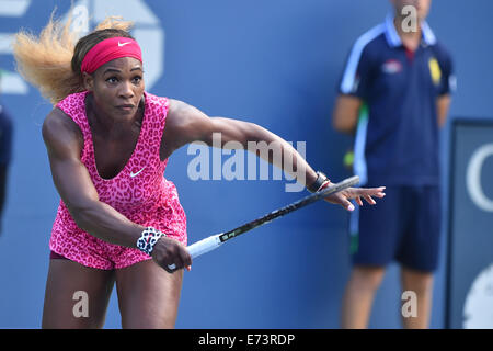 Flushing Meadows, New York, USA. 05 Sep, 2014. US Open de tennis. Demi-finales femmes célibataires. Serena Williams (USA) contre Ekaterina Makarova (RUS) Williams a gagné en 5 sets : Action Crédit Plus Sport/Alamy Live News Banque D'Images