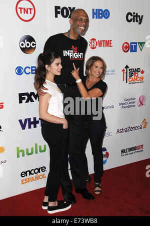 Hollywood, Los Angeles, Californie, USA. 5 Septembre, 2014. Hailee Steinfeld, Kareem Abdul-Jabbar, Katie Couric assiste au 4e congrès biennal Stand Up to cancer qui s'est tenue à l'Kodak Theater à Hollywood, Californie le 5 septembre 2014. 2014 : Crédit D. Long/Globe Photos/ZUMA/Alamy Fil Live News Banque D'Images