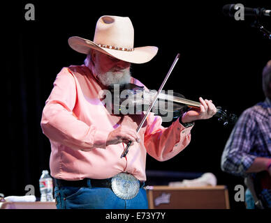 Rocky Mount (Caroline du Nord, USA. 5 Septembre, 2014. Le Charlie Daniels Band effectue vivre comme leur tour 2014 fait un arrêt à la Harley Davidson Motorcycle Rally qui ont eu lieu à Rocky Mount. Copyright 2014 Jason Moore. Crédit : Jason Moore/ZUMA/Alamy Fil Live News Banque D'Images