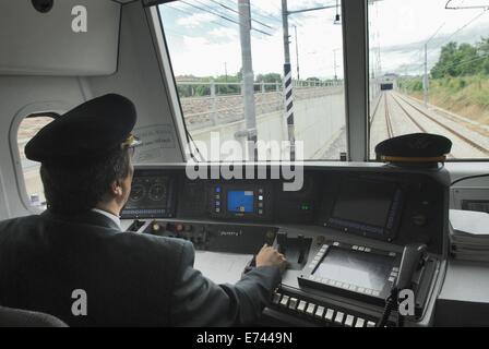 Chemins de fer de banlieue de Milan (Italie), lieu de conduite à bord d'un train de banlieue Banque D'Images