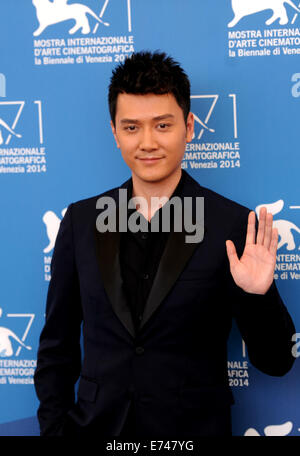 Venise, Italie. Sep 6, 2014. Feng Shaofeng acteur pose à la photocall pour 'l'âge d'Or ' qui est choisi comme film de clôture du 71e Festival du Film de Venise, à Lido de Venise, Italie, le 6 septembre 2014. Credit : Xu Nizhi/Xinhua/Alamy Live News Banque D'Images