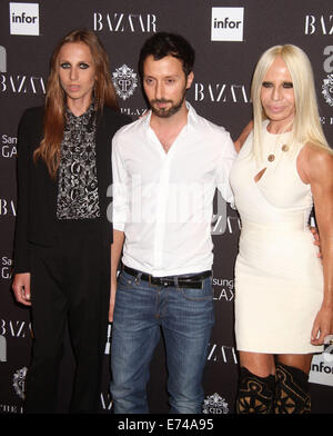 New York, New York, USA. 12Th Mar, 2014. ALLEGRA BECK, ANTHONY VACCARIELLO et Donatella Versace assister à la HARPER'S BAZAAR CÉLÈBRE LES ICÔNES par Carine Roitfeld événement tenu à l'Hôtel Plaza. Credit : Nancy/Kaszerman ZUMA Wire/Alamy Live News Banque D'Images