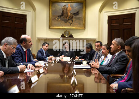 Obama et le conseiller pour la sécurité nationale, Susan Rice rencontre avec le président de coalition de l'opposition syrienne Ahmad Jarba, deuxième à gauche Banque D'Images