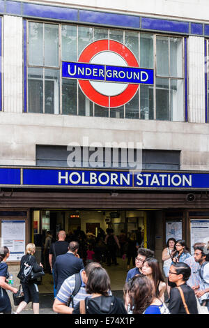 La station de métro Holborn entrée - Londres Banque D'Images