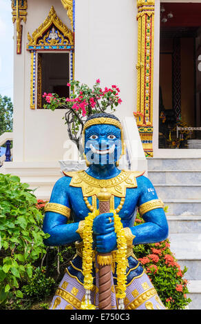 Détail gardien à Wat Karon Karon, l'île de Phuket, Thaïlande Banque D'Images