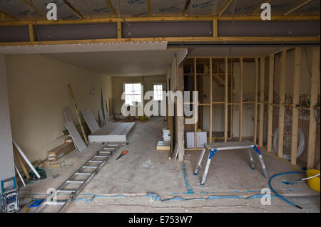 Travaux intérieurs à ossature bois plâtre etc pour extension maison Hay-on-Wye Powys Pays de Galles UK Banque D'Images