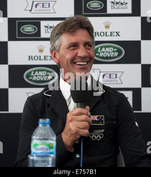 Stamford, au Royaume-Uni. Sep 7, 2014. La Land Rover Burghley Horse Trials. Andrew Nicholson [USA] équitation Avebury gagner le 2014 Land Rover Burghley Horse Trials. La Land Rover Burghley Horse lieu 4e - 7e septembre. Stephen Bartholomew/Stephen Bartholomew Photography Banque D'Images