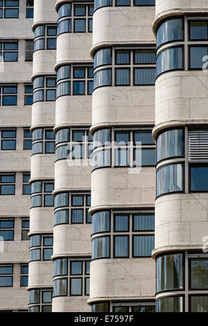 Détail de l'architecture moderniste en Shell Haus Berlin Allemagne Banque D'Images